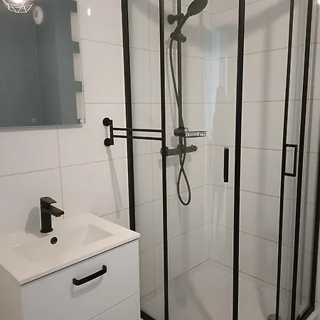 Apartament #22 *